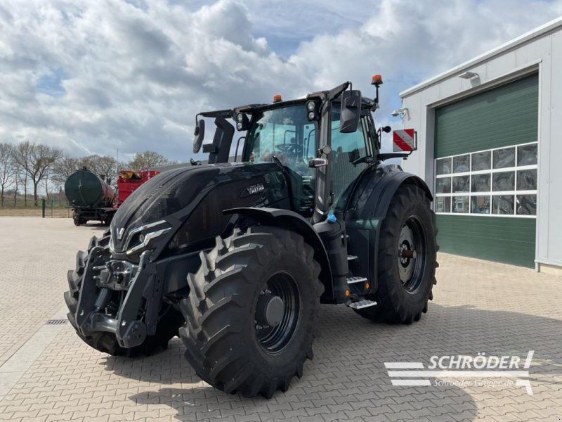 Valtra Q 285
