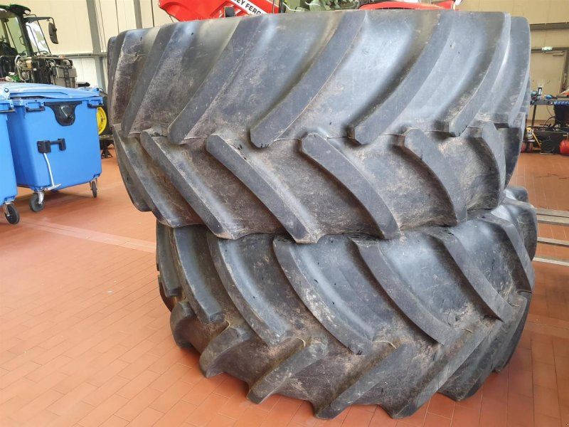 Continental 800/70R38 x2