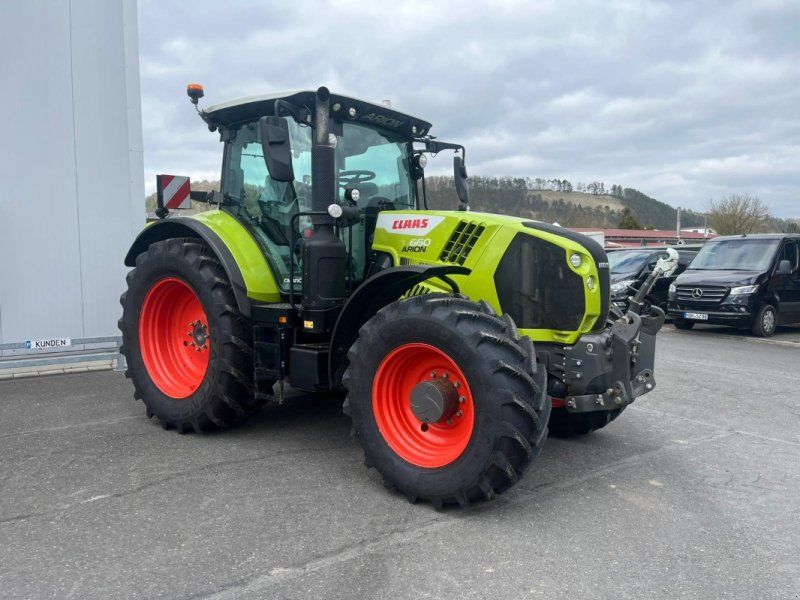 Claas Arion 660