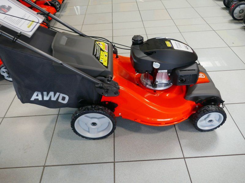 Husqvarna LC 353 AWD