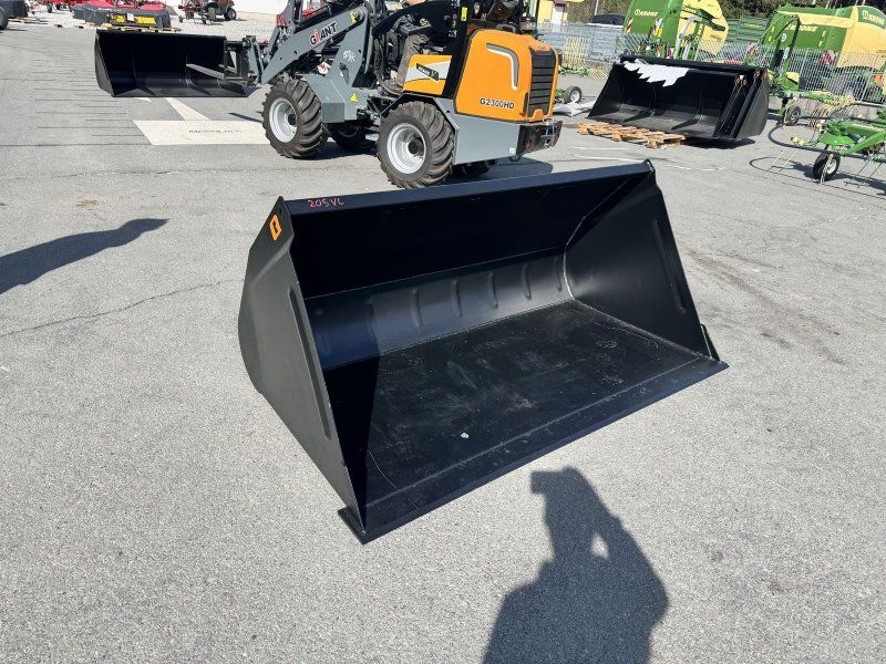 Quicke Volumenschaufel VL 205 mit Euroaufnahme