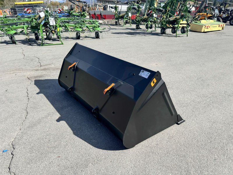 Quicke Volumenschaufel VL 205 mit Euroaufnahme