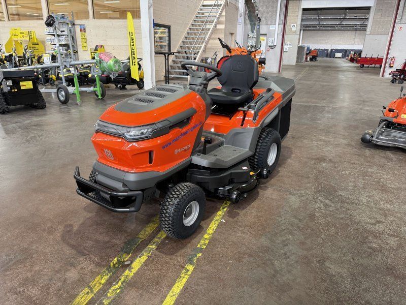 Husqvarna TC 220T Rasen mit 108cm Schnittbreite