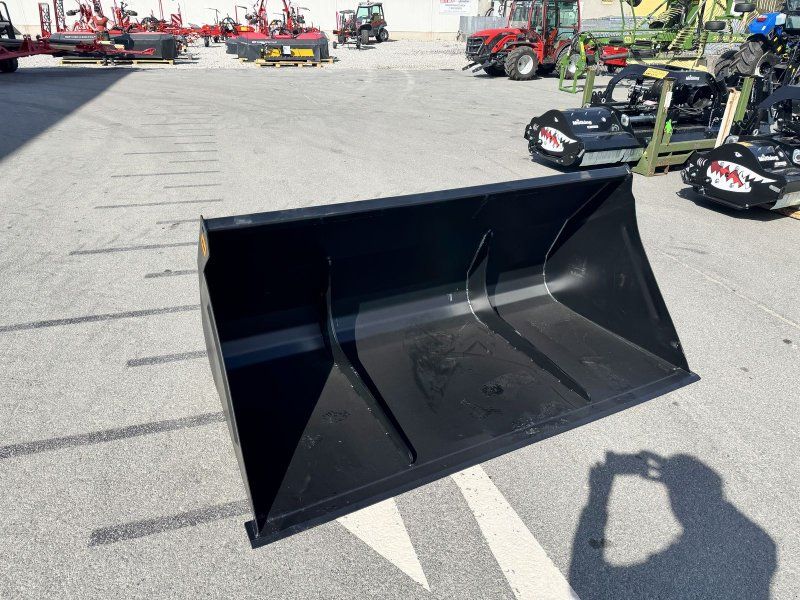 Quicke Volumenschaufel VS 200 mit Euroaufnahme