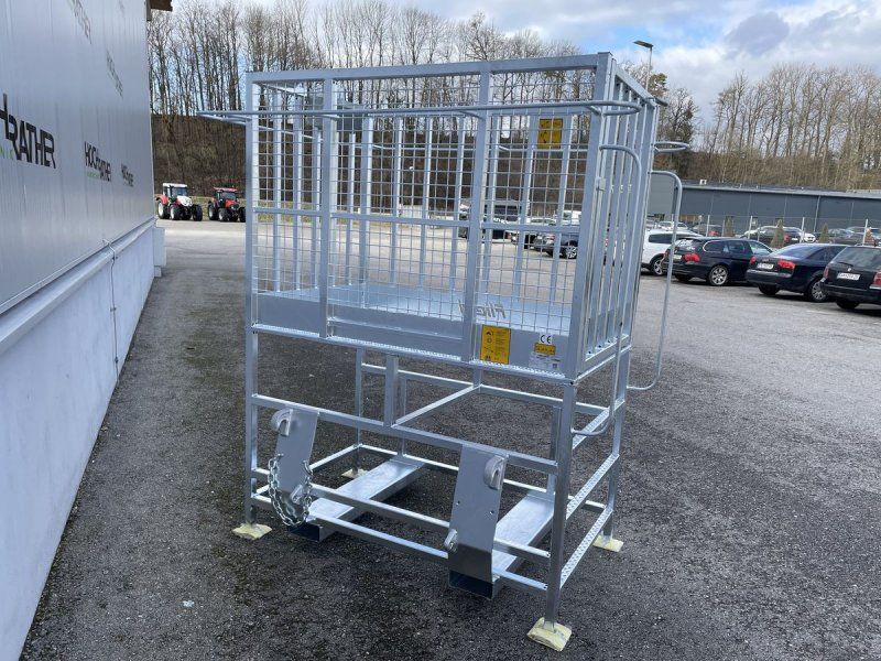 Fliegl Arbeitsbühne hoch