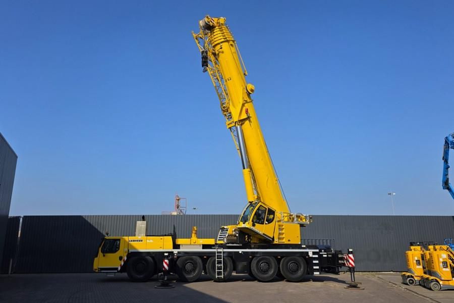 Liebherr LTM1200-5.1 Dutch Registration, 10x8x10 Drive, 200