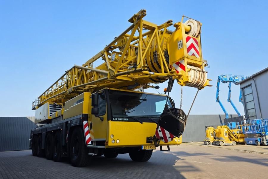 Liebherr LTM1200-5.1 Dutch Registration, 10x8x10 Drive, 200