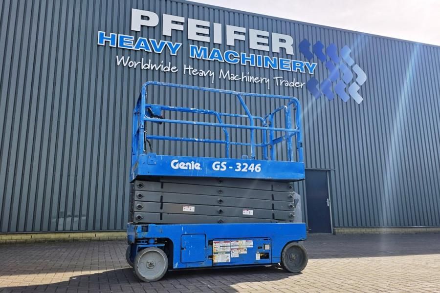 Genie GS3246 Electric, Working Height 11.75 m, 318kg Cap