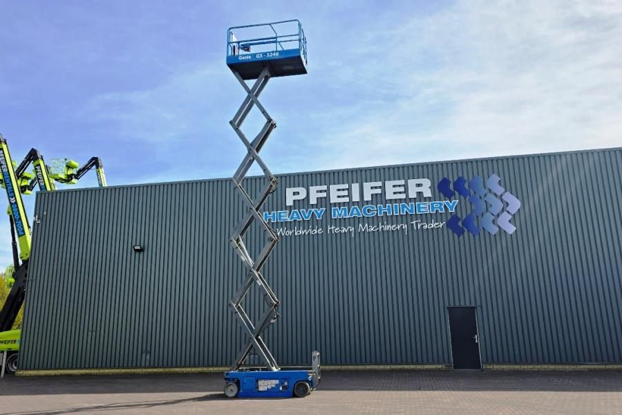 Genie GS3246 Electric, Working Height 11.75 m, 318kg Cap