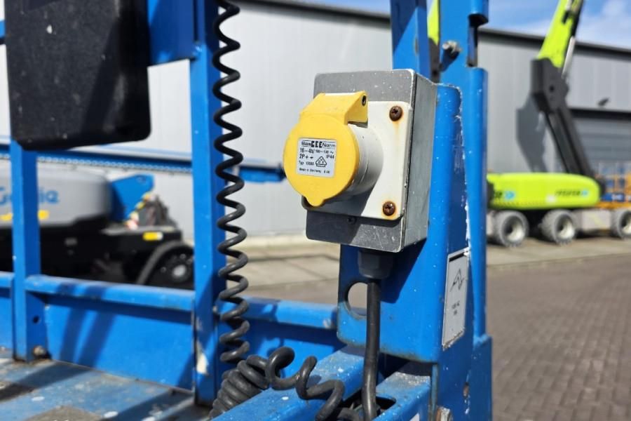 Genie GS3246 Electric, Working Height 11.75 m, 318kg Cap