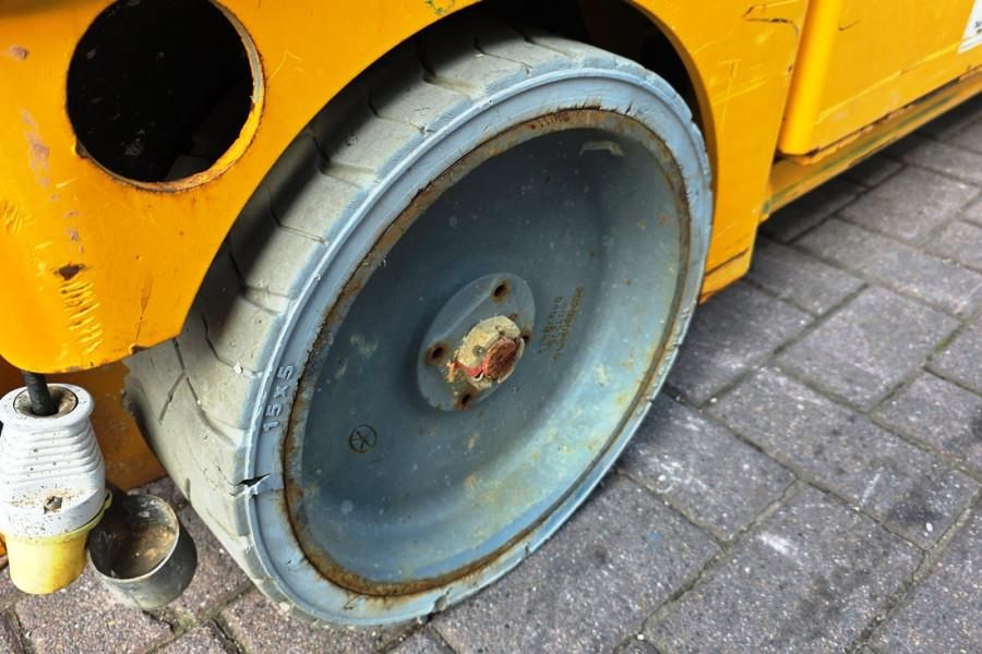 Haulotte Compact 10N Electric, 10m Working Height, 230kg Ca