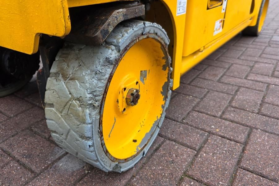 Haulotte Compact 8 As-Is, Electric, 8m Working Height, 350k