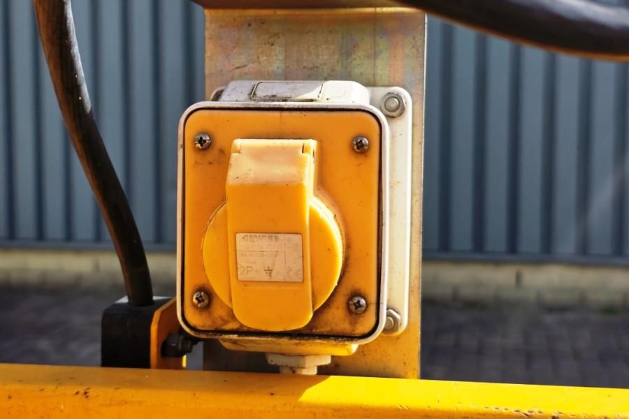 Haulotte Compact 8 Electric, 8.2m Working Height, 350kg Cap