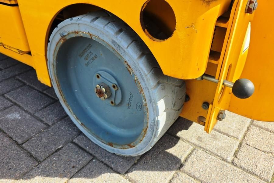 Haulotte Compact 8 Electric, 8.2m Working Height, 350kg Cap