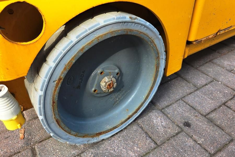 Haulotte Compact 8 Electric, 8.2m Working Height, 350kg Cap