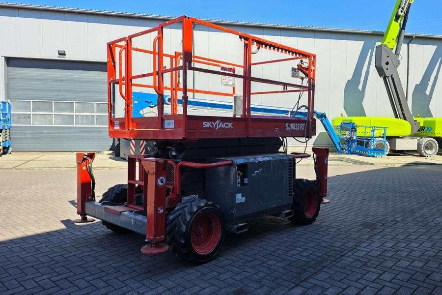 SkyJack SJ6832RT Diesel, 4x4 Drive, 11.6m Working Height,
