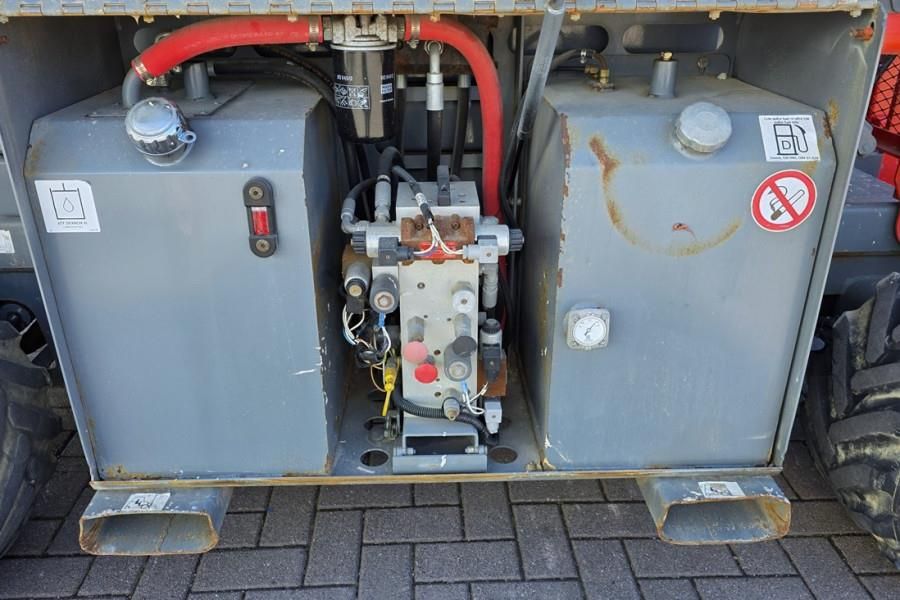 SkyJack SJ6832RT Diesel, 4x4 Drive, 11.6m Working Height,