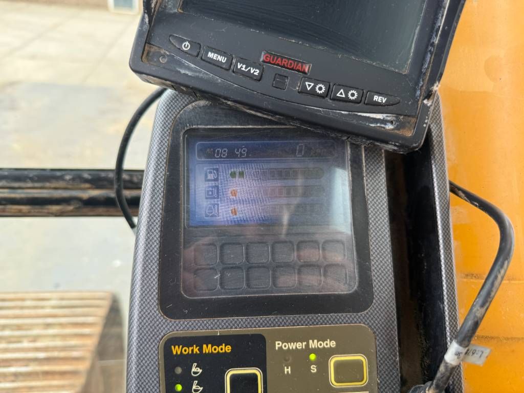 Hyundai R500LC-7A - Quick Coupler / Hammer Lines