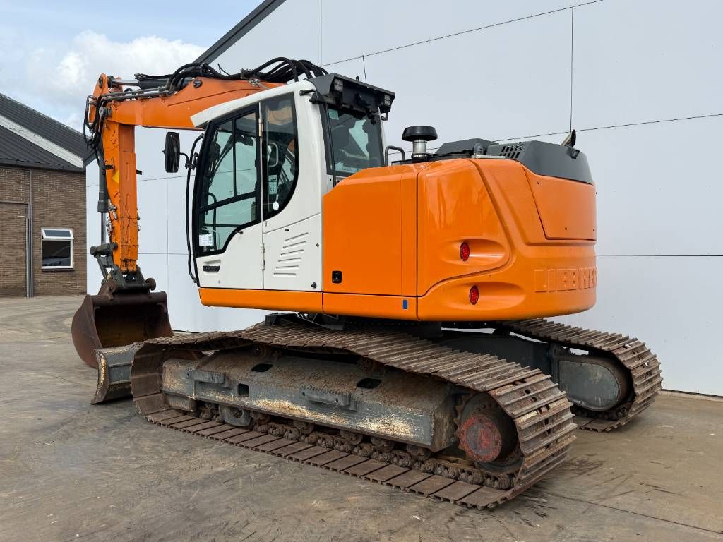 Liebherr R920 Compact - Blade / Triple Boom / Quick Coupler