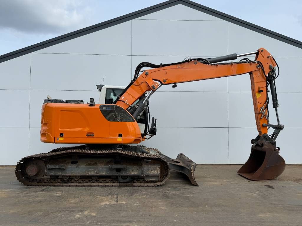 Liebherr R920 Compact - Blade / Triple Boom / Quick Coupler