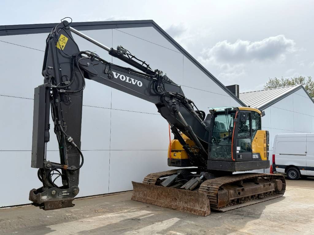 Volvo ECR235EL - German Machine / Triple Boom / Oilquick