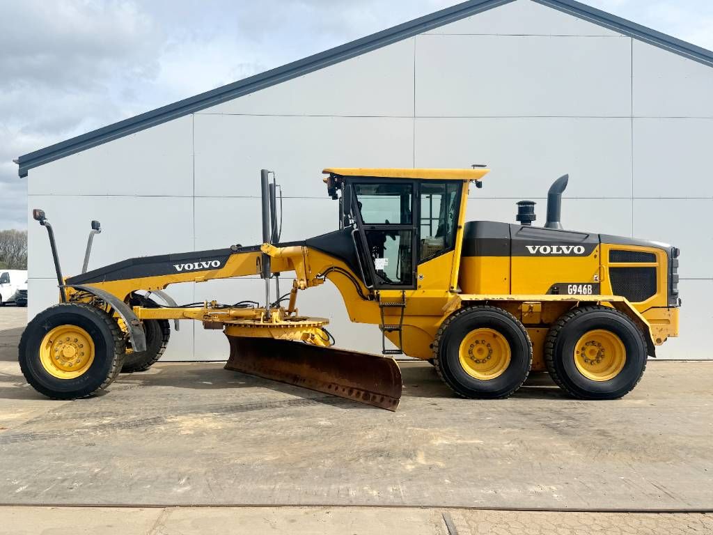 Volvo G946B AWD - EPA Certified / 4.27m Blade / Camera