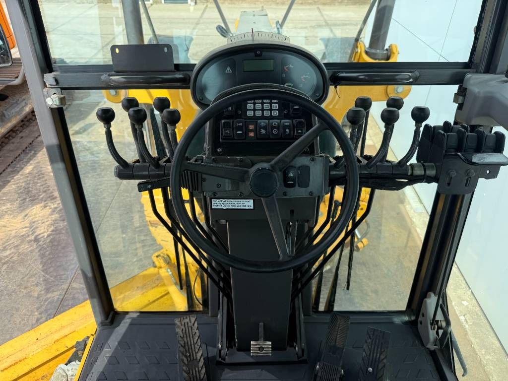 Volvo G946B AWD - EPA Certified / 4.27m Blade / Camera