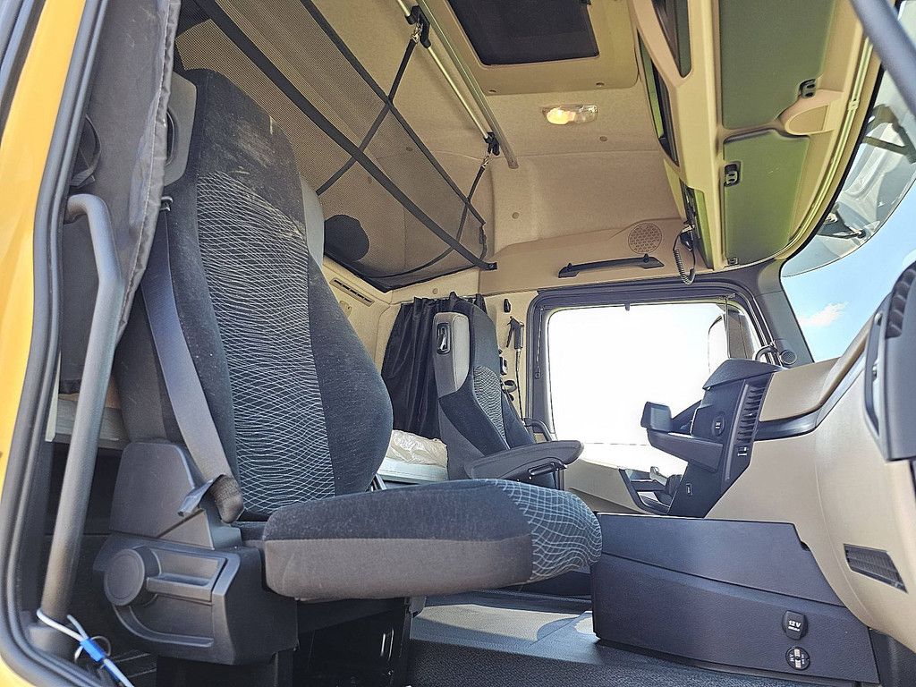 MERCEDES-BENZ ACTROS 1843