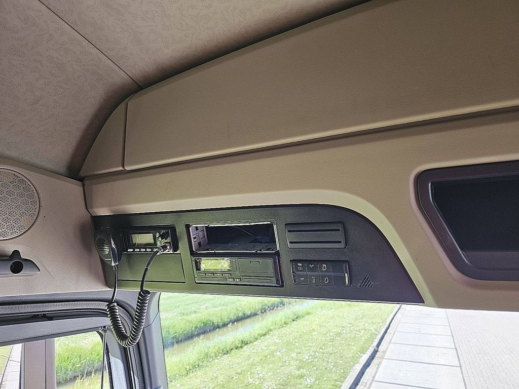 MERCEDES-BENZ ACTROS 1843