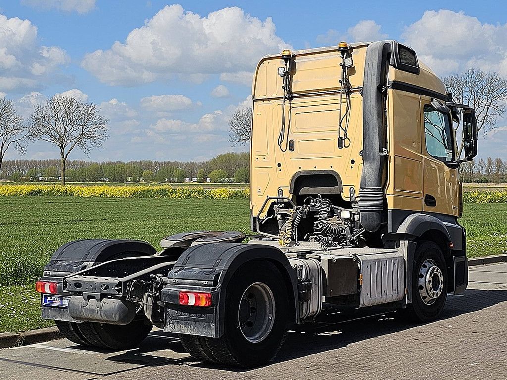 MERCEDES-BENZ ACTROS 1843