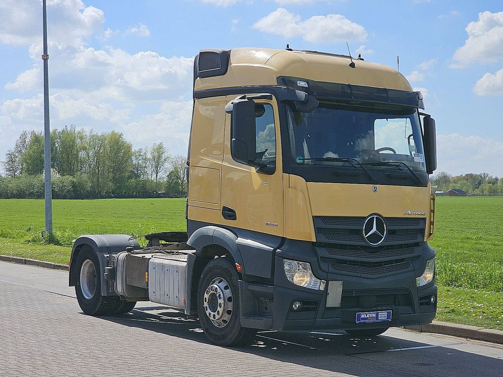 MERCEDES-BENZ ACTROS 1843
