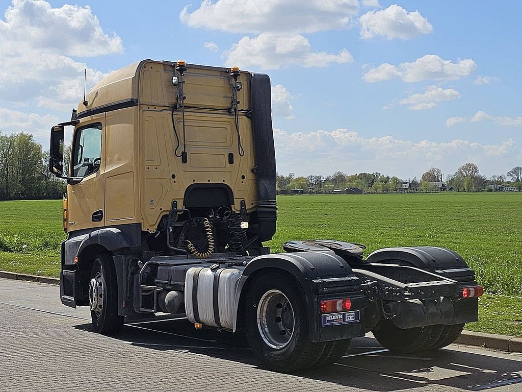 MERCEDES-BENZ ACTROS 1843