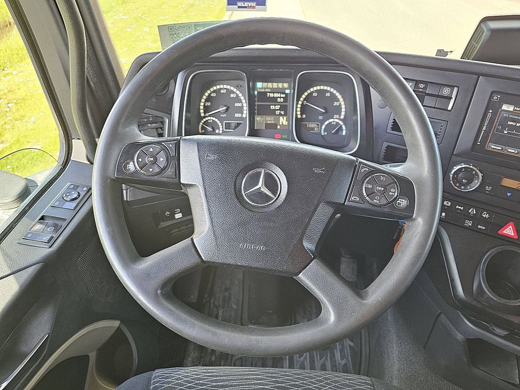 MERCEDES-BENZ ACTROS 1843