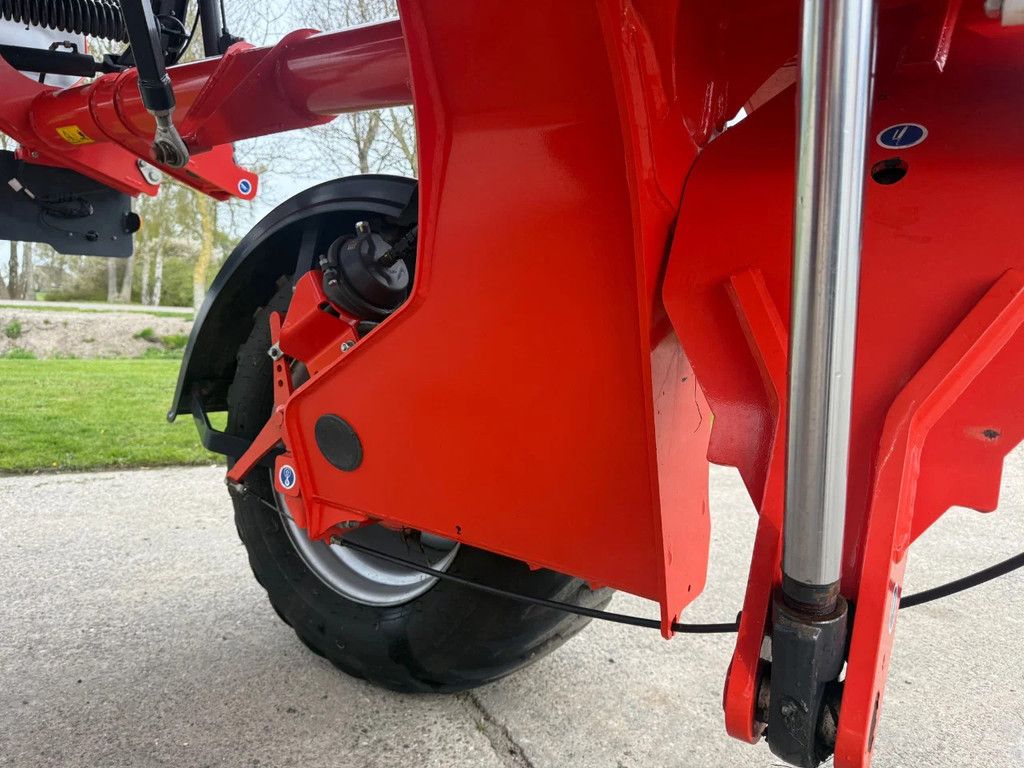Kuhn Merge Maxx 950 Bandhark Schwader 410 uur!! Kenteken