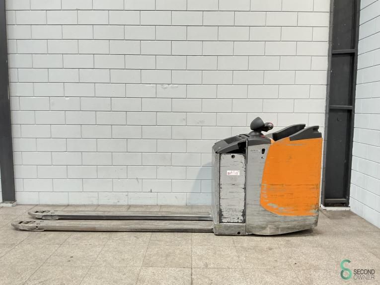 Pallet trucks Electric Still EXU-S24 2018