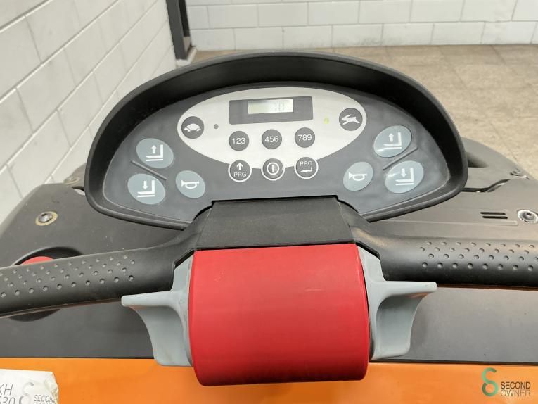 Pallet trucks Electric Still EXU-S24 2018