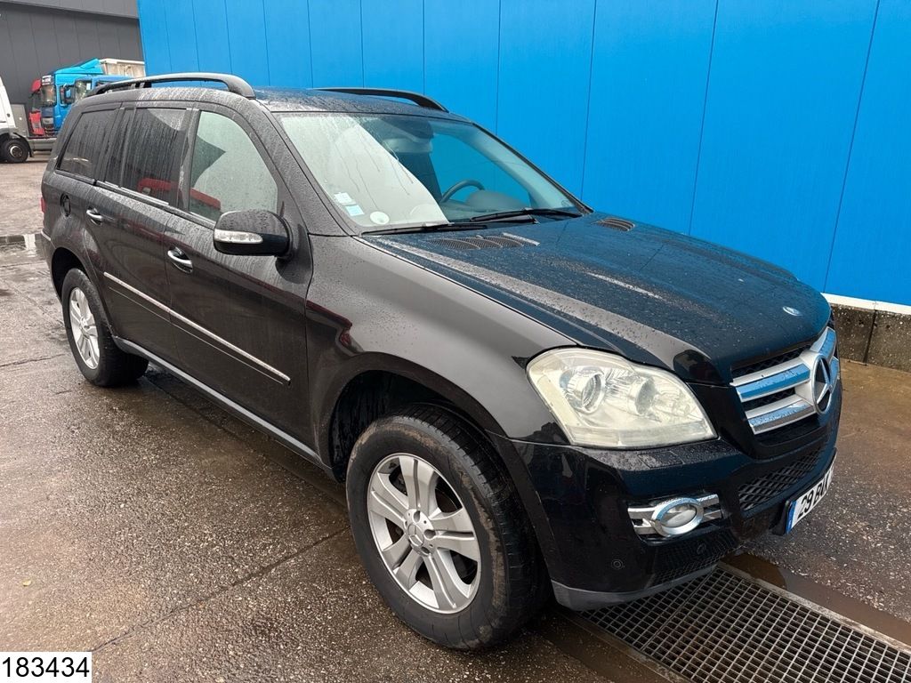 Mercedes ? GL 450 CDI V8, 3997 CC, 4 Matic, 7 Seater