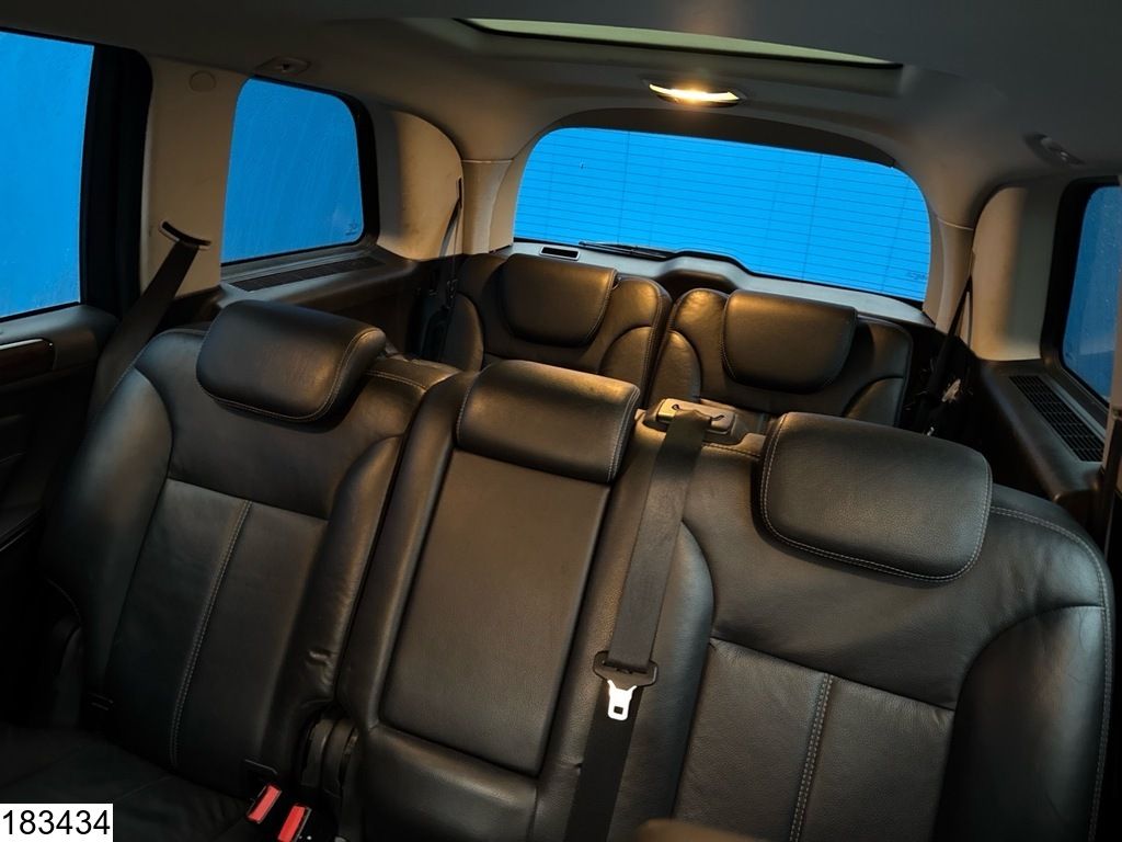 Mercedes ? GL 450 CDI V8, 3997 CC, 4 Matic, 7 Seater