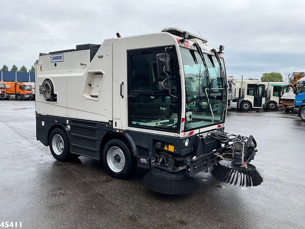 Schmidt Cleango 500 Compact Euro 6 with 3-rd brush