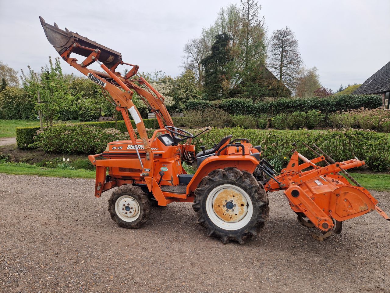 Minitrekker met voorlader 4x4 kubota iseki