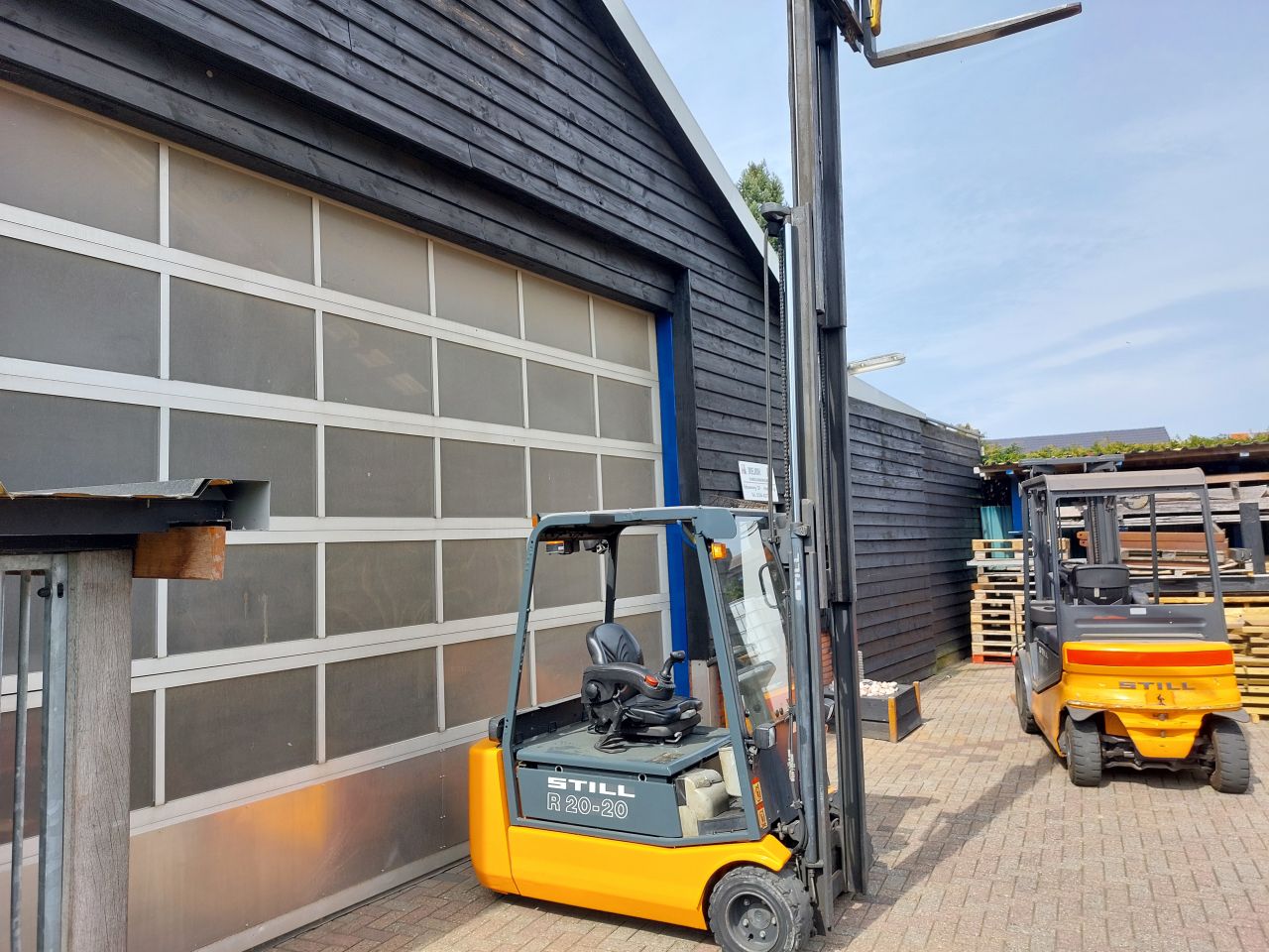 Still R20-20 triplex sideshift 2004