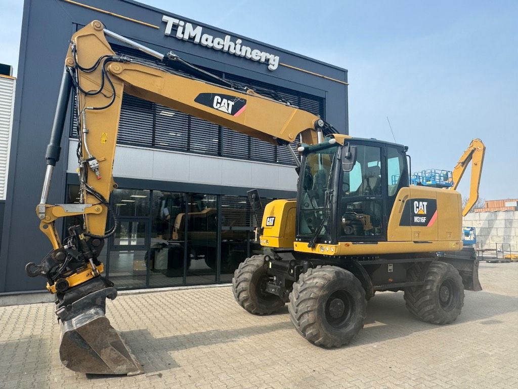 CAT M316F