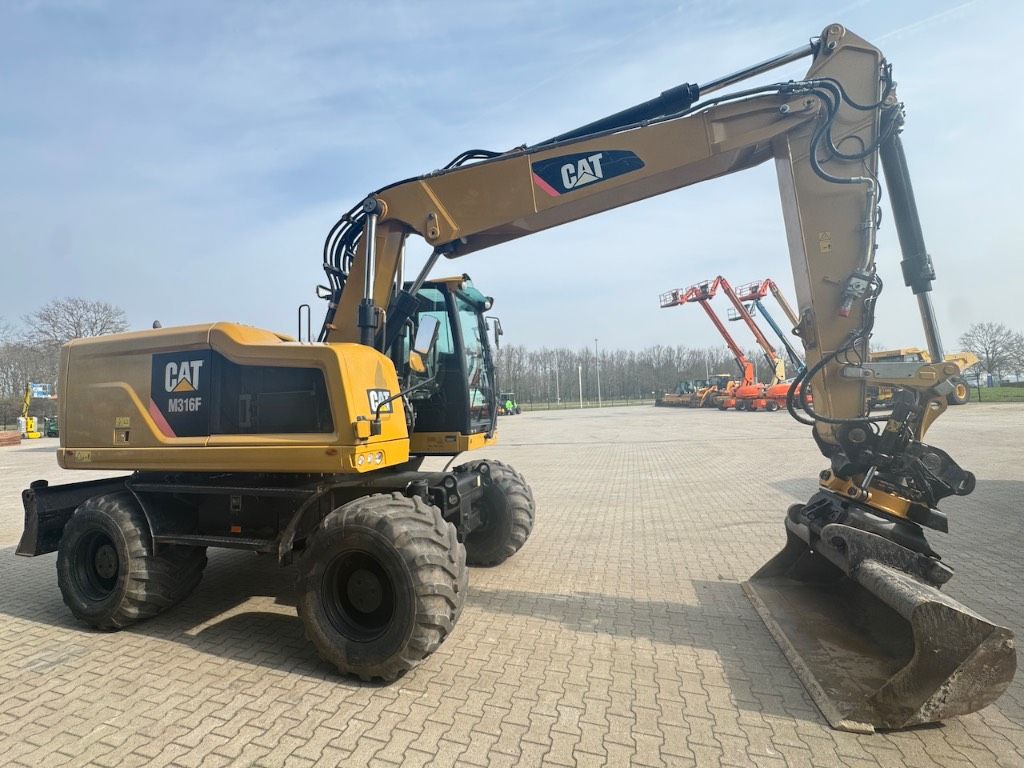 CAT M316F