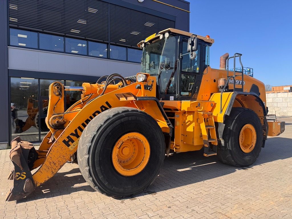Hyundai HL 970