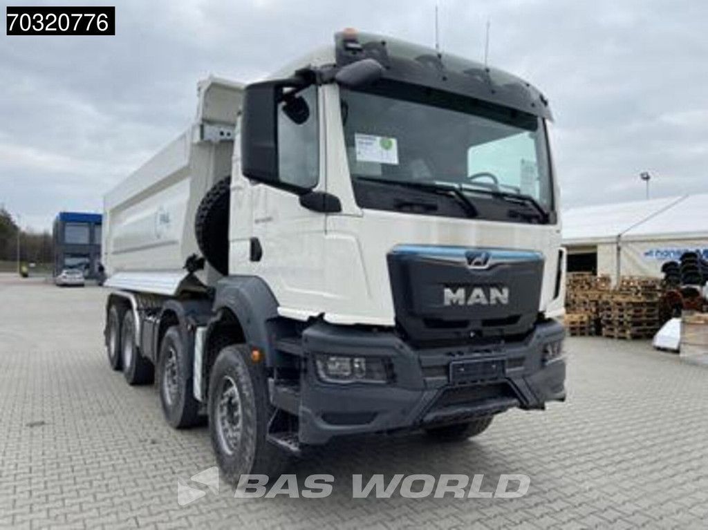 MAN TGS TGS 41.400 8X4 NEW! 21m3 tipper Steelsuspension Big-Axle Manual EURO 2