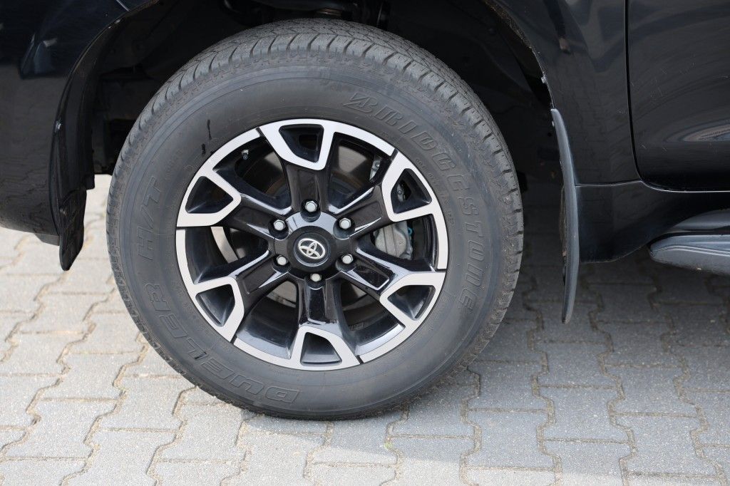 Toyota Landcruiser 150 2.8 D-4D 5DRS CHALLENGER A/T VAN