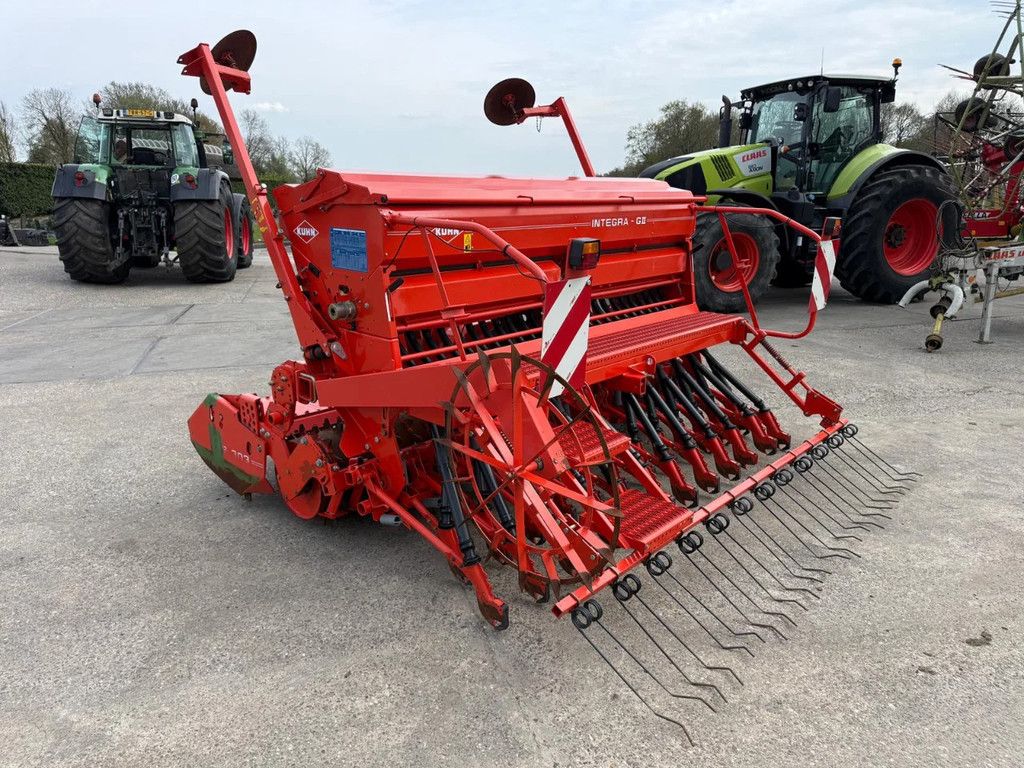 Kuhn Zaaicombinatie Rotorkoppegg Zaaimachine Tarwe NETTE SET