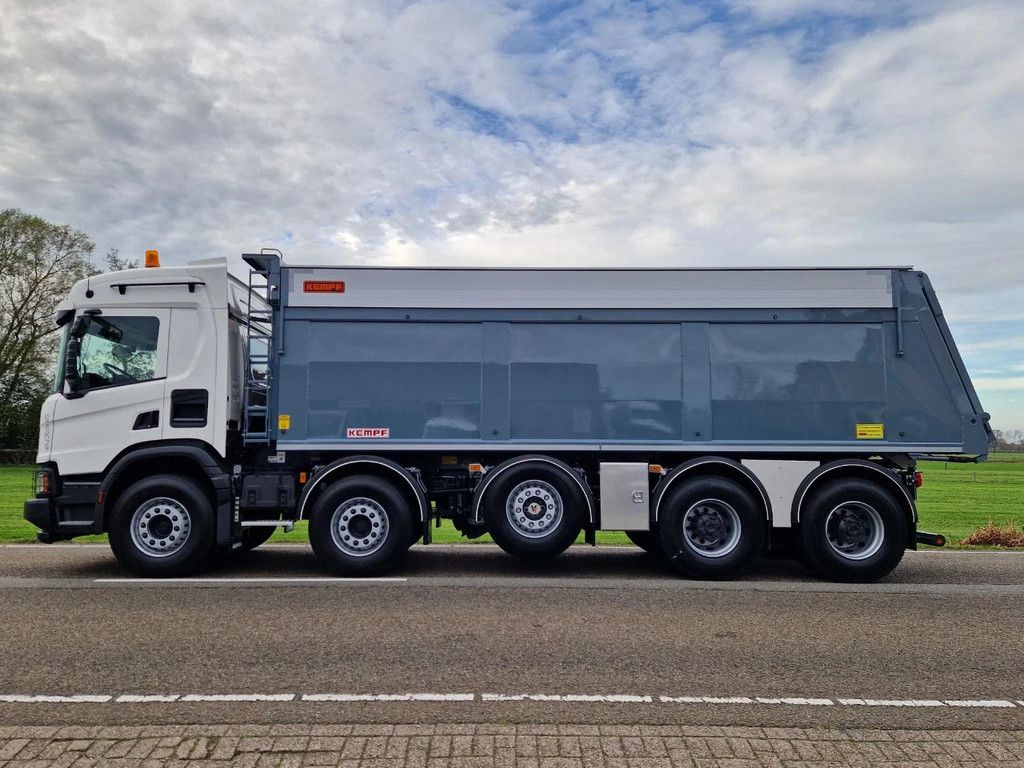 Scania P460 10x4 midlift 49-ton met Kempf kipper