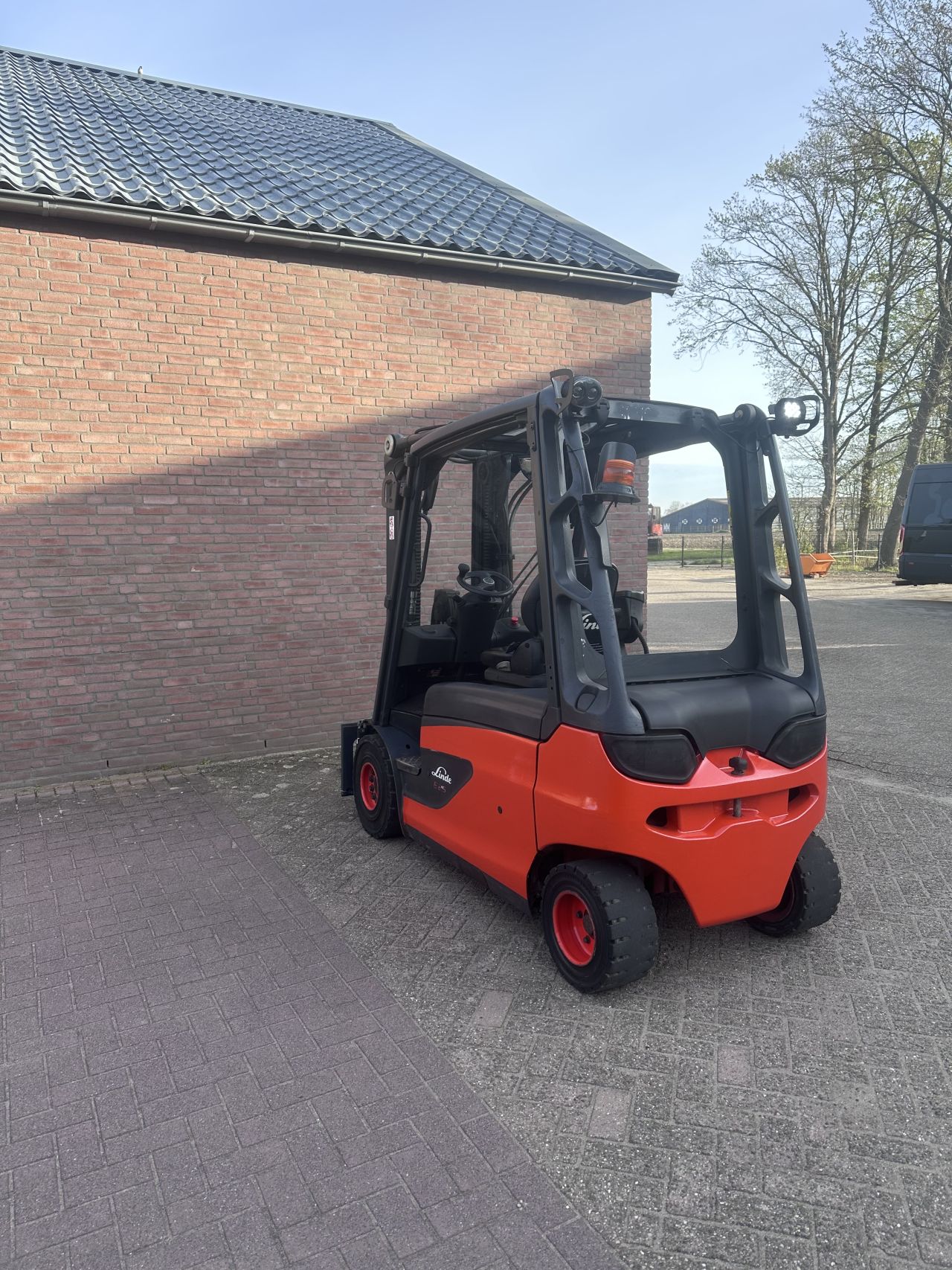 Linde E25L-01 2500kg 2023 triplo elektrische heftruck