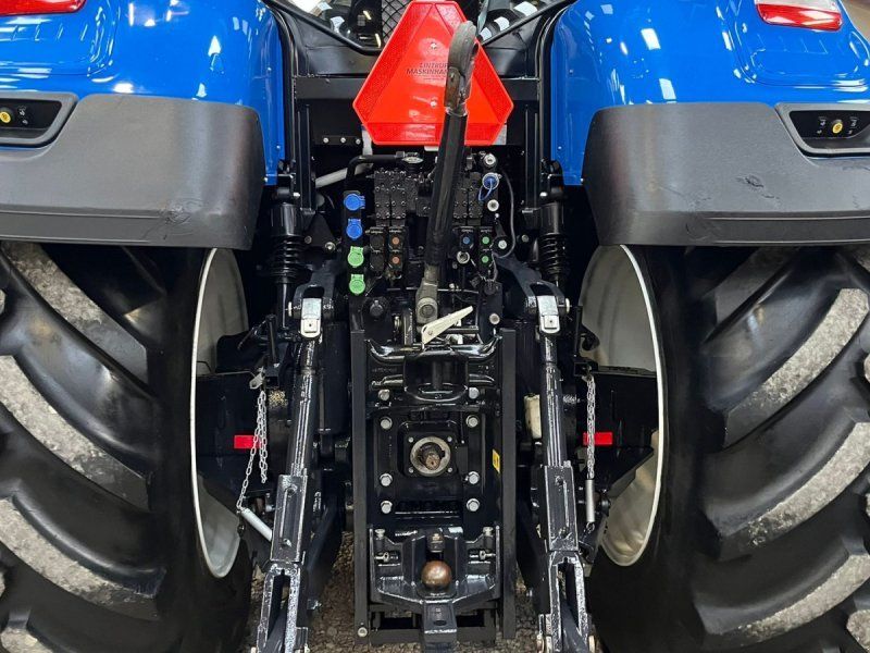 New Holland T7.315 Med frontlift
